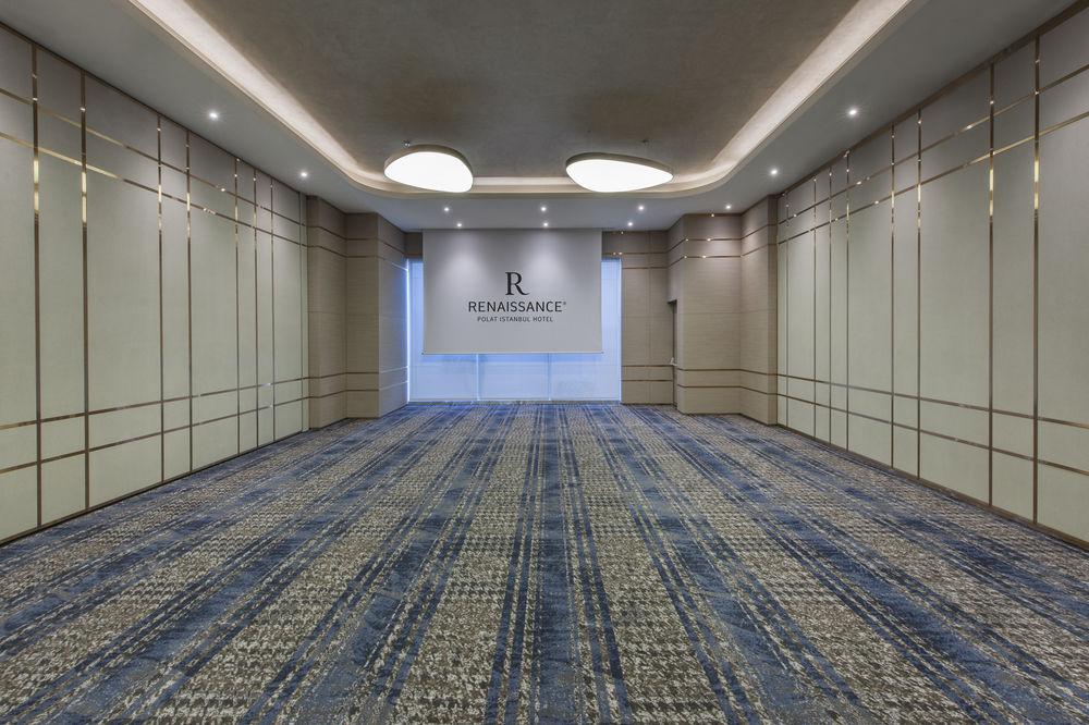 Renaissance Polat מלון 5*