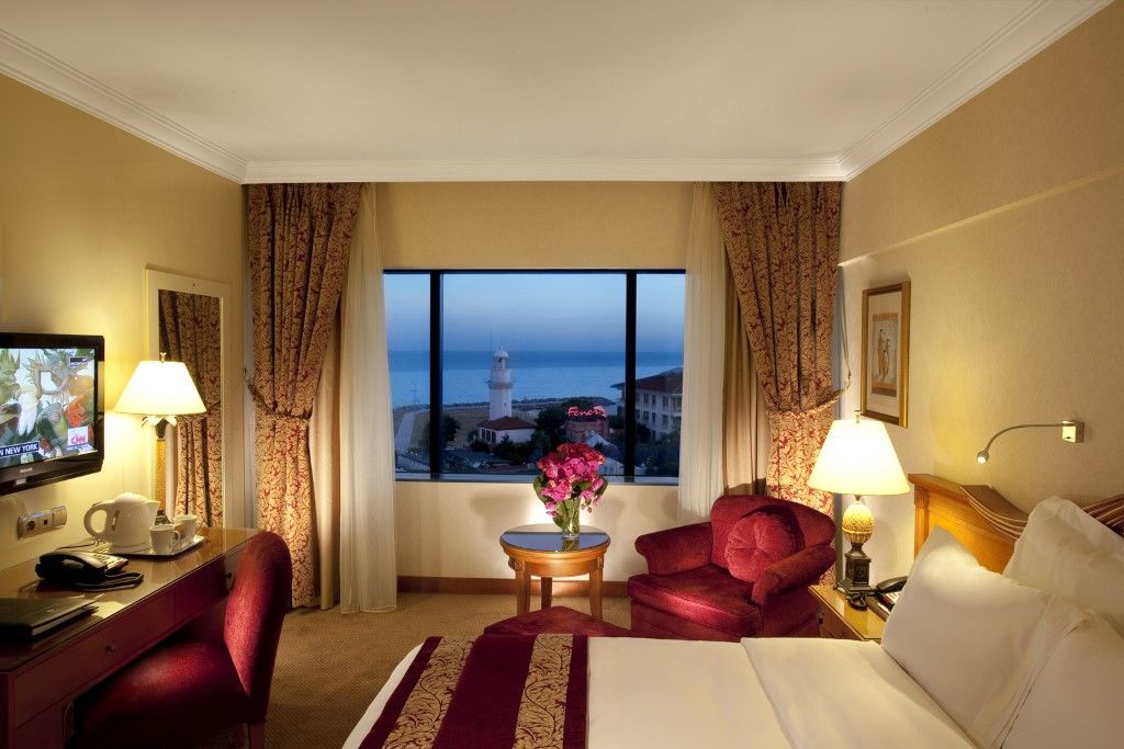 Renaissance Polat Готель 5*